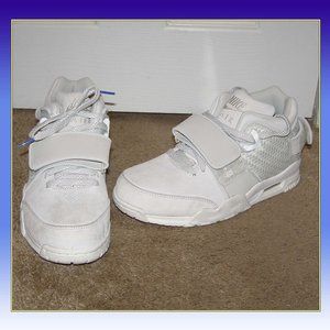 NEW size 7.5 MENS Nike Aircruz Beige Sneakers Womens 9